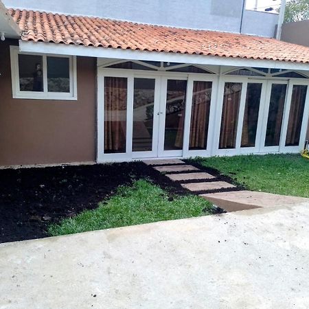 Casa 2Km Do Hospital Angelina Caron E A 15Km De Curitiba Villa Кампина Гранде ду Сул Екстериор снимка